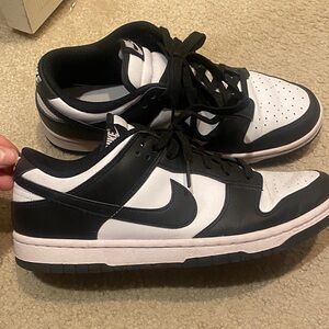 Nike Women’s Black and White Low-Top Sneakers